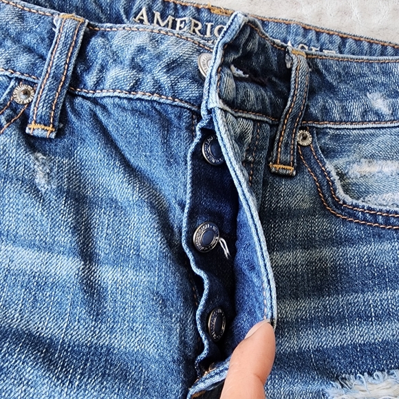 American Eagle Outfitters Distressed Denim Mini Skirt Women Size 4 Button Fly - Picture 7 of 13